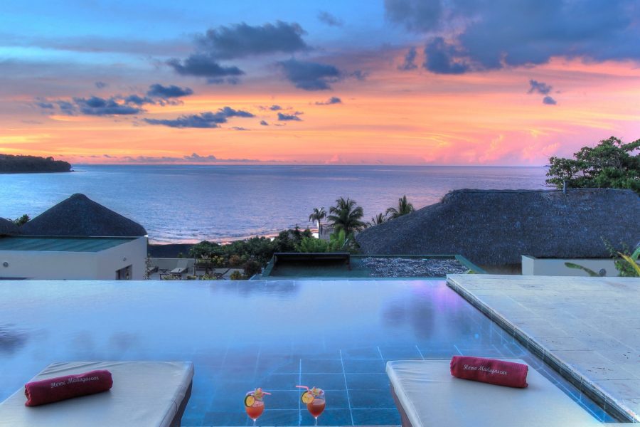 Home the Residence 4****