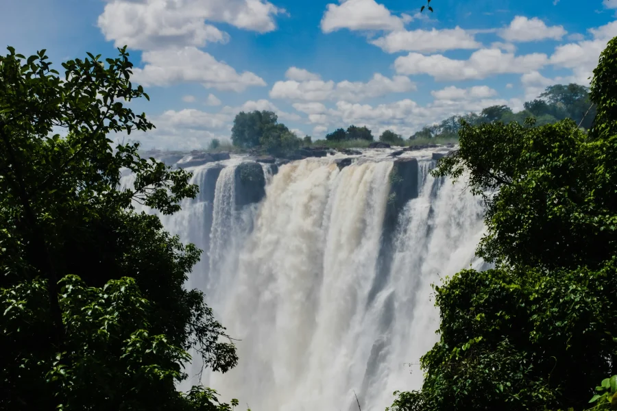 Découverte des chutes Victoria – Zimbabwe
